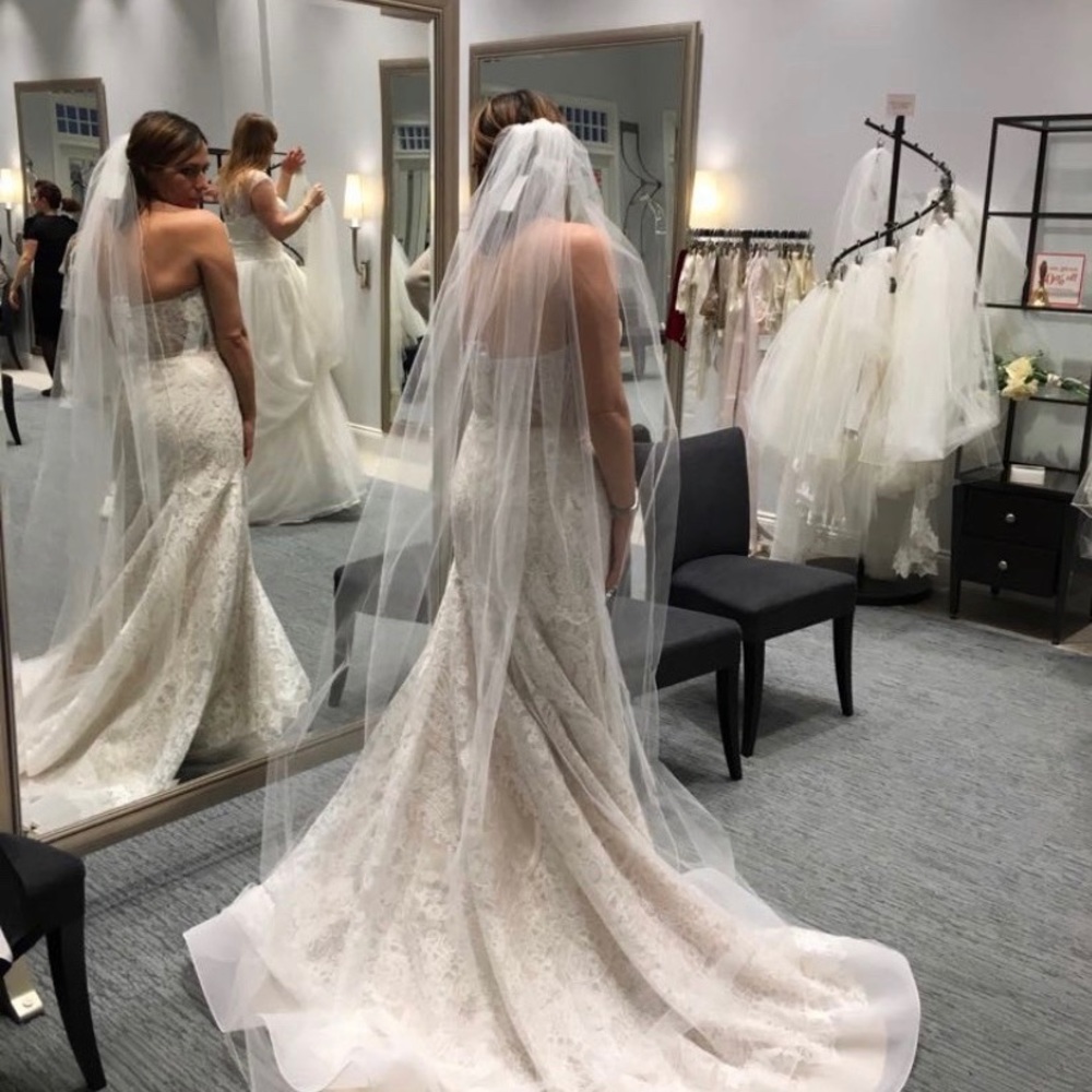 Vera Wang White Collection. Brand new with tags.